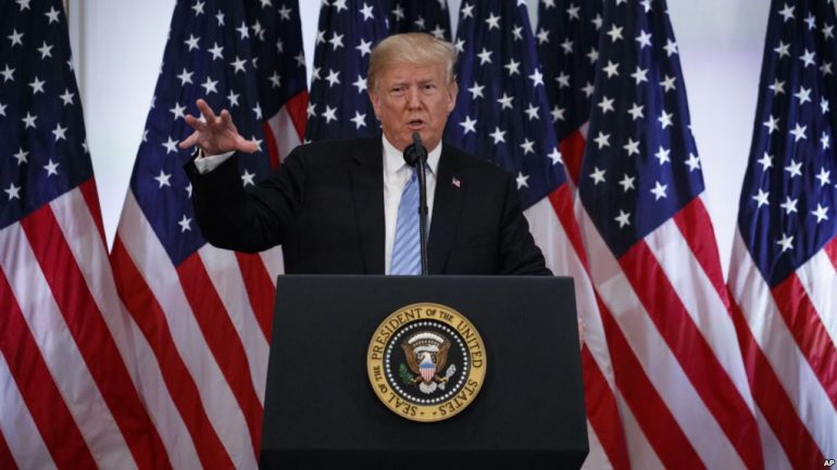 Trump i vendosur: Duhet të ndërtojmë murin me Meksikën