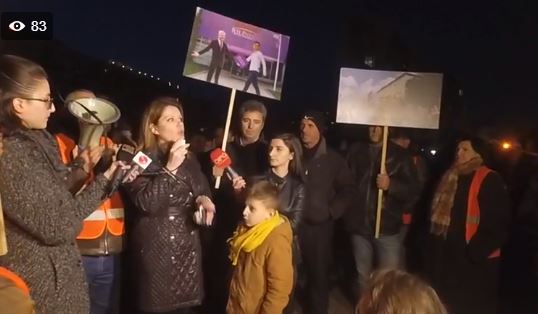 Banorët e Unazës vazhdojnë protestën