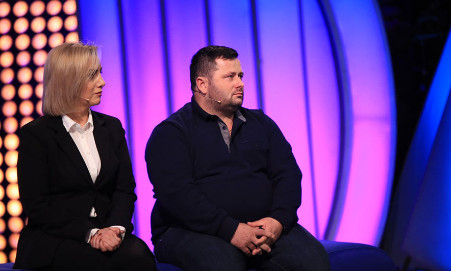 Djali takon nënën e tij biologjike, për herë të parë pas 41 vitesh