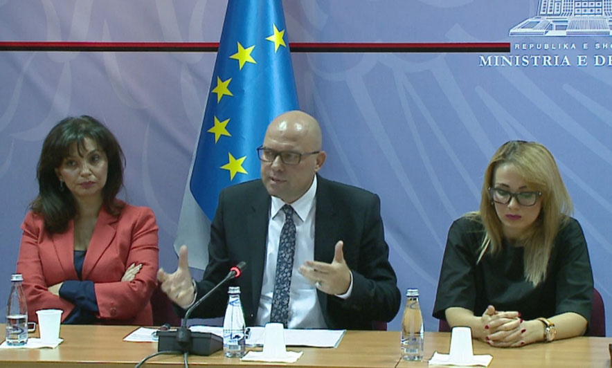 Abuzim me tenderat, 4 zyrtarë të arrestuar, verifikim 2 ish-ministrave Vasili e Manjani