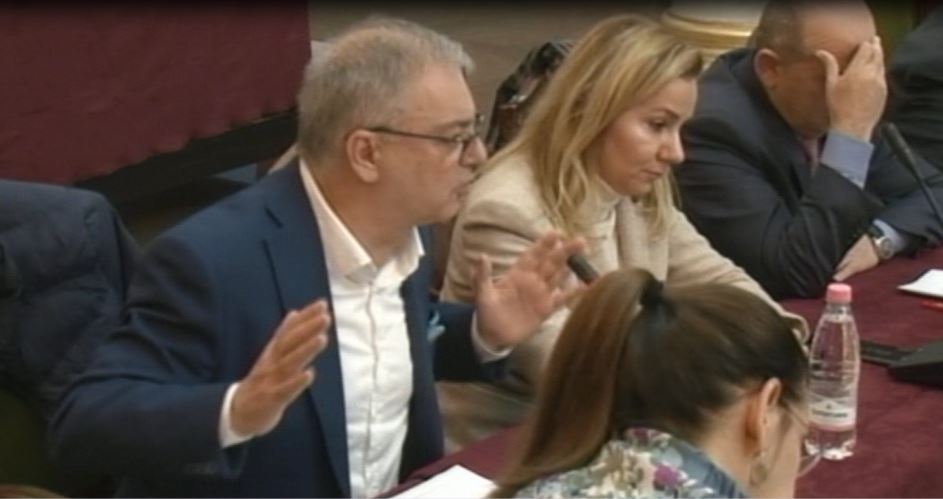 Çaushi kërkon status të veçantë për Universitetin e Arteve: Deri vjet pikonte çatia