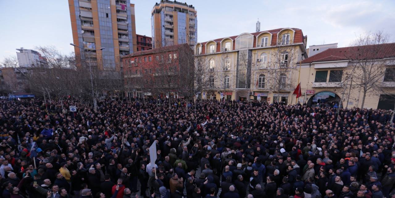 A do ketë protestë nesër? Opozita merr këtë vendim