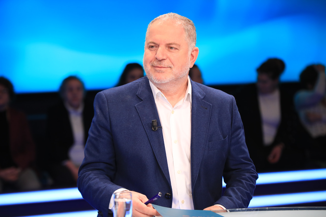 Deklarata e papritur e Baton Haxhiut: Ja cila parti do zëvendësojë PD dhe LSI, pas 2 muajsh…