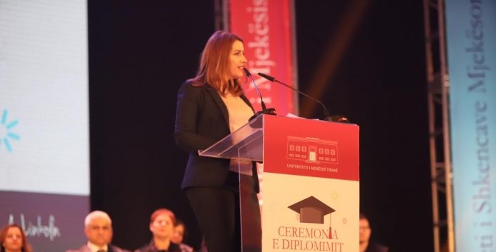 Diplomimi i studentëve të Mjekësisë, Manastirliu: Ekselentët hyjnë në konkurim me 10 pikë bonus