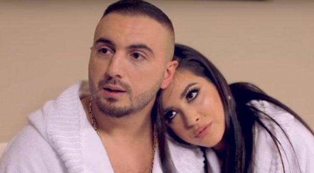 Elita Rudi publikon fotot e para të djalit, zbulon dhe emrin e tij