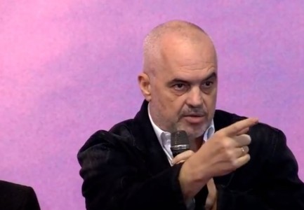 Pas protestës, Rama u drejtohet protestuesve, vlonjatëve dhe Policisë