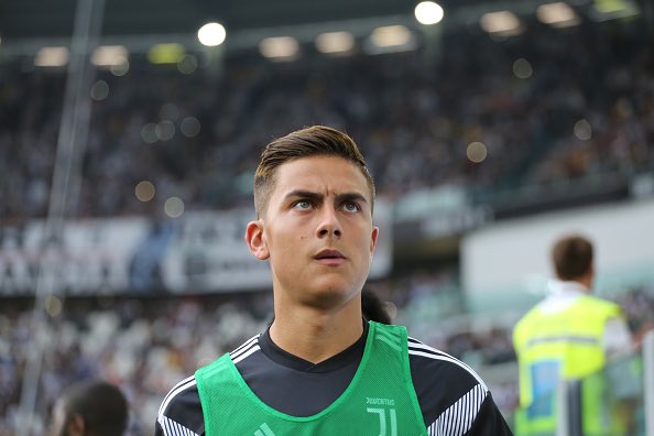 Nervozizëm te Juventusi, Allegri nuk e aktivizoi, lojtari largohet nga stoli duke sharë