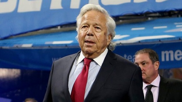 Pronari i kampionëve të NFL arrestohet për favorizim prostitucioni