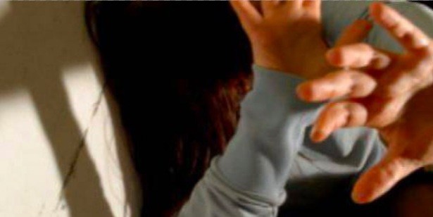 Rrëmbyen dhe përdhunuan katër vajza minorene, arrestohen tre shqiptarë dhe dy marokenë