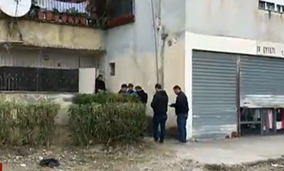 Vrasja e paralajmëruar, burri i çau kokën, gruaja e fali. Çfarë thonë fqinjët e çiftit