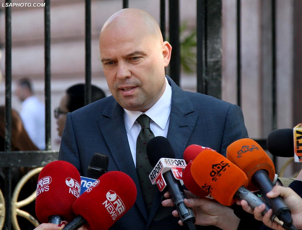 Manjani sfidon Ramën: Nëse je i sigurt se fiton, shpërndaje parlamentin