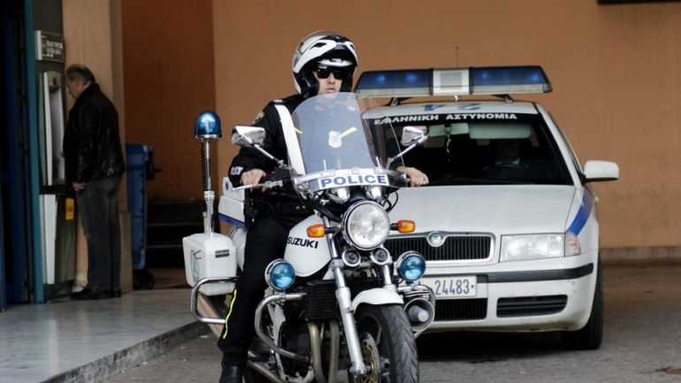 “Ndihmë, babi po rreh mamin”, fëmija shpëton të ëmën shqiptare në Greqi