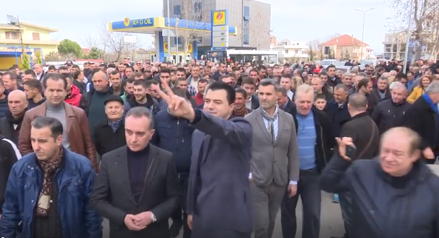 Basha thirrje qytetarëve: Të protestojmë më 16 shkurt për të hedhur armët e qeverisë