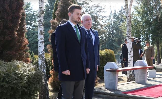 Cakaj në Shkup, merr pjesë në ceremoninë përkujtimore të ish-Presidentit Boris Trajkovski