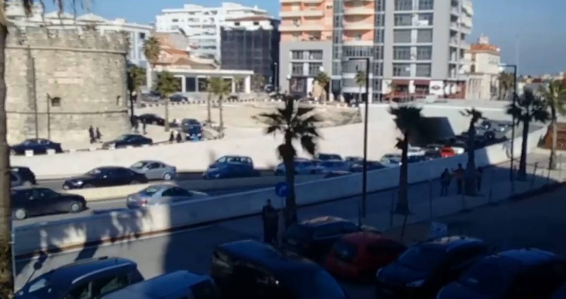 VIDEO/ “Ja edhe Veliera që do zgjidhte problemin e trafikut….rradhë pafund, orë e nerva!!”