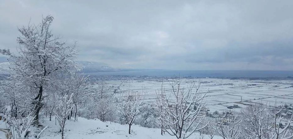 Ulen temperaturat, rikthehen reshjet e dëborës