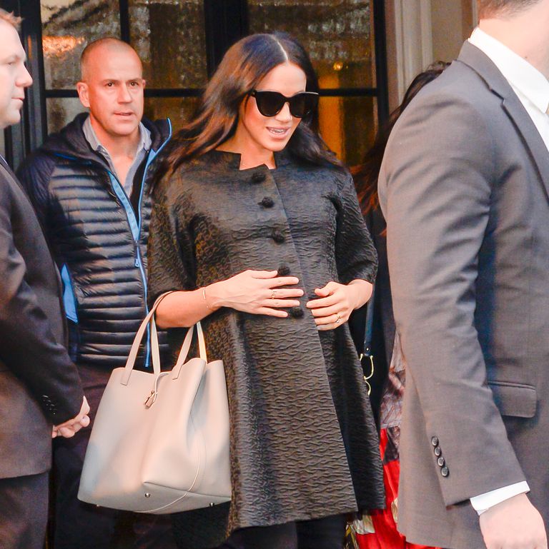 Detaji që zbuloi gjininë e bebes së Meghan Markle dhe princit Harry (FOTO)