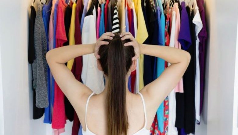 Kjo grua ofron 50 mijë dollarë për të udhëtuar me të dhe jo vetëm