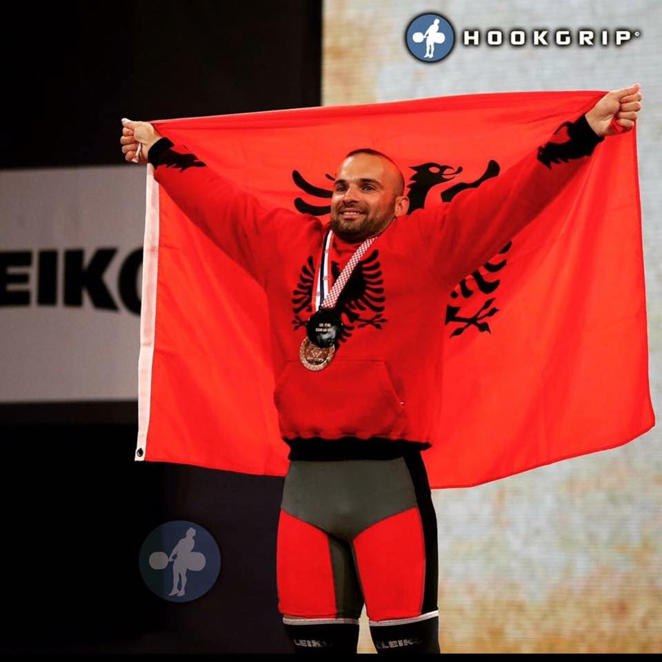 I treti në botë, peshëngritësi Qerimaj: Sukses i sportit shqiptar