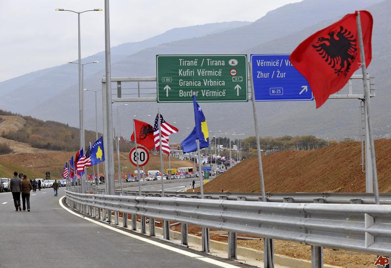 Kosova drejt &#8216;shembjes&#8217; së kufirit me Shqipërinë