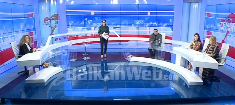 Historia prekëse e 55-vjeçarit, rrit i vetëm vajzën që e braktisi nëna: Dua një punë