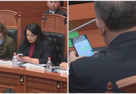 “Si do e shkulim Fiqon”, PD reagon pas publikimit të SMS-ve të ministres: Nuk ka për t’ia dalë dot!