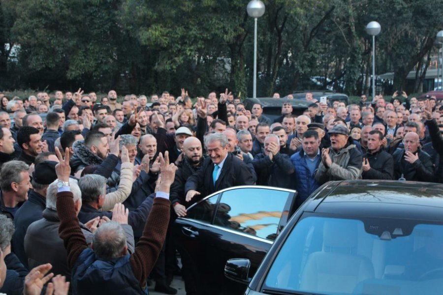 Garda i hoqi rojet fizike Berishës, dy gardistët japin dorëheqjen