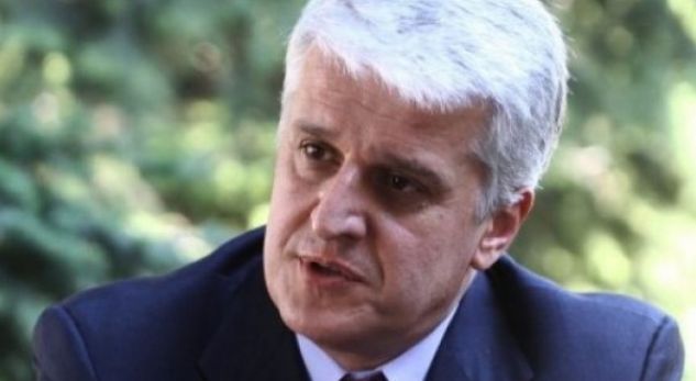 Mesazhet e “fshehta” të Majkos për Ramën, a po kërkohet largimi i tij nga socialistët?