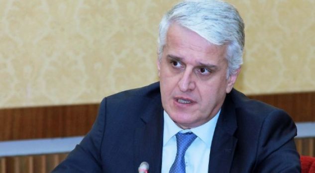 Lëvizja e Majkos, a do të ketë nesër një takim mes Ramës e Bashës?!