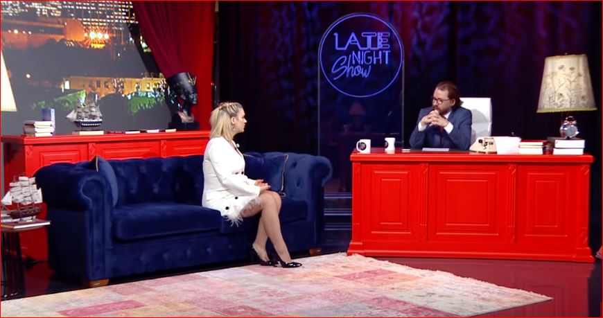 Këngëtarja tregon sa paguhet në lokalet e natës