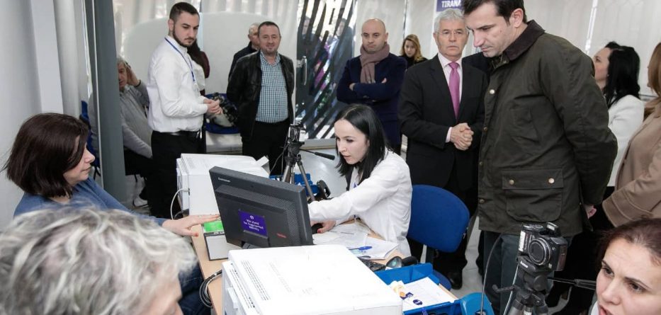 Pika e basteve bëhet zyrë bashkie