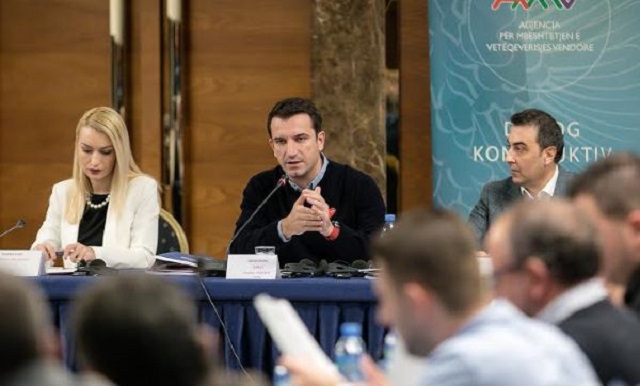 Për zgjedhjet e 30 qershorit, Veliaj kërkon fushatë civile, pa postera dhe ndotje