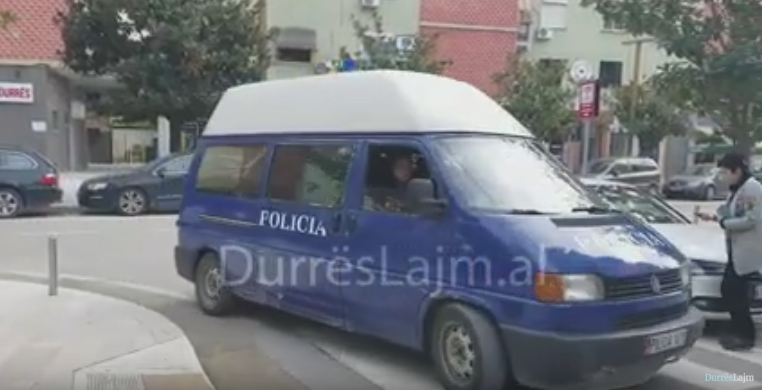 EMRAT/ Gjykata e Durrësit lë në burg 3 të arrestuarit e operacionit “Vollga” (VIDEO)