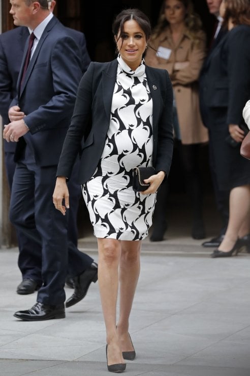 Meghan kritika për fustanin: Shumë seksi për një femër shtatzënë (FOTO)
