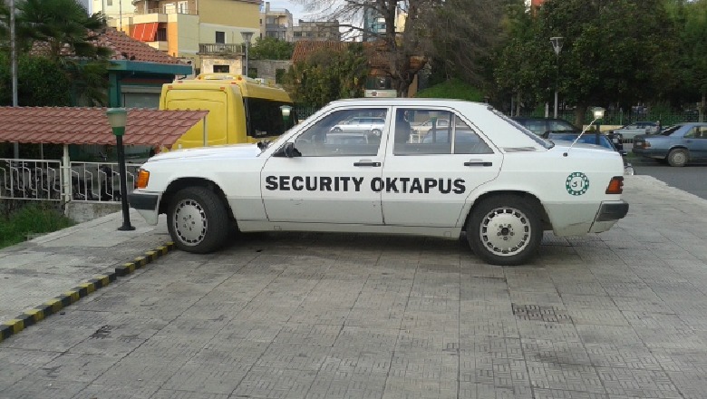 I kërkonte pagën për orët shtesë, djali i pronarit  të “Oktapus” i thyen dhëmbin ish-punonjësit të firmës