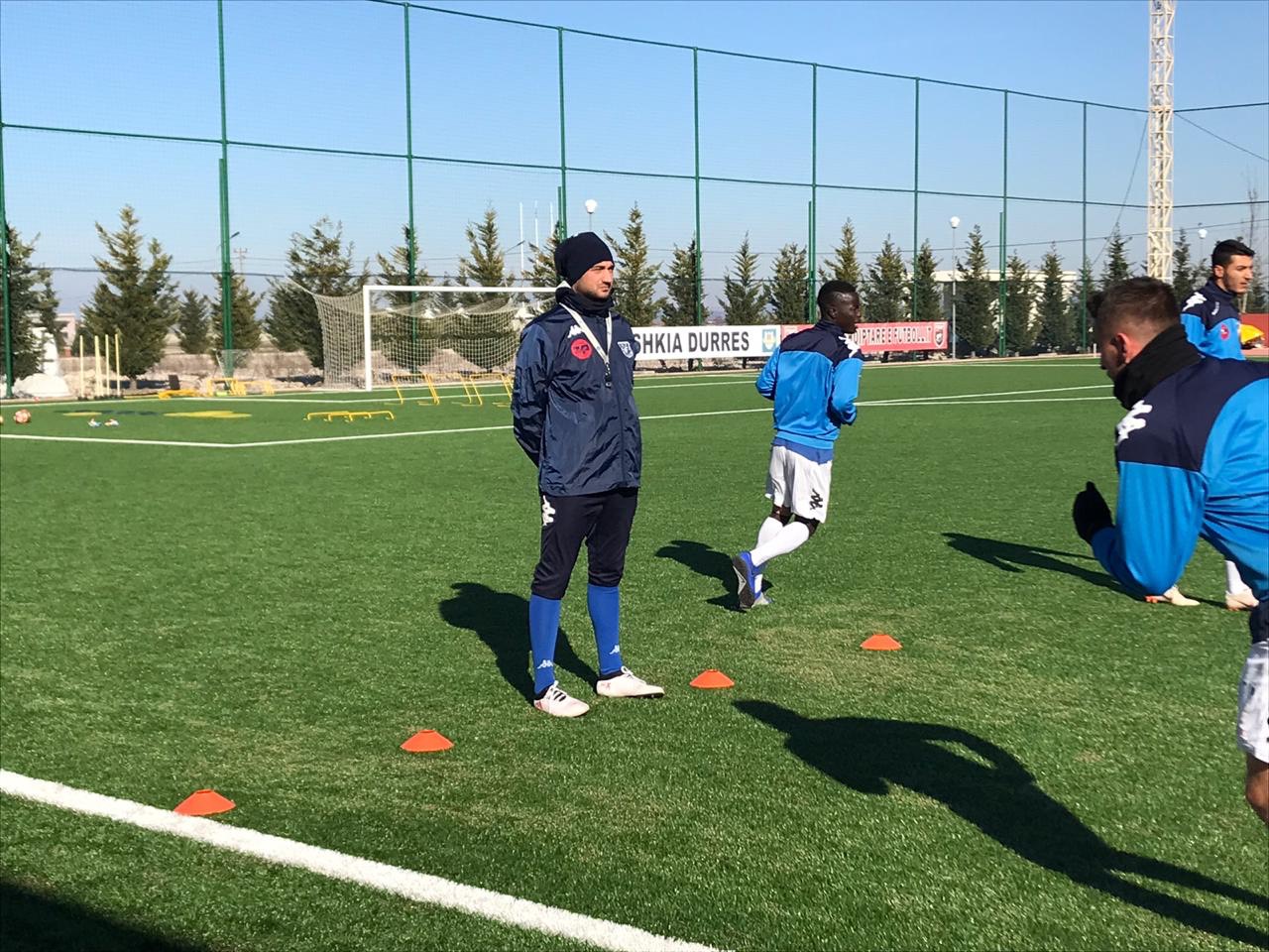 Durrës, trajneri italian prezanton formulën: Të ushqyerit shëndetshëm dhe aktiviteti sportiv