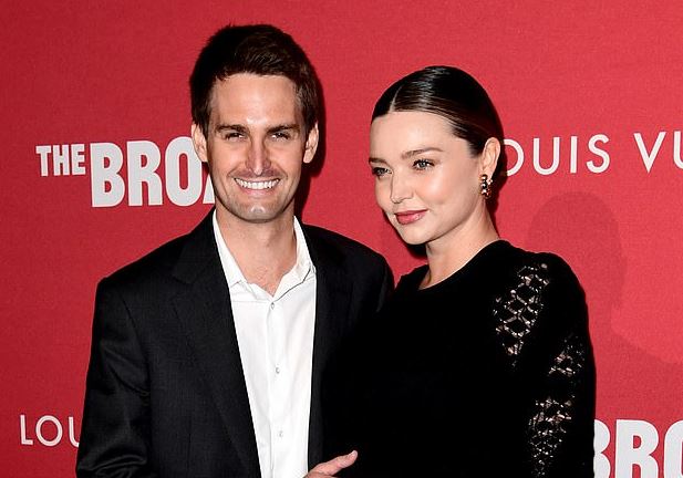 Modelja e njohur shtatzënë për të tretën herë