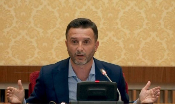 Braçe i prerë: Do ta shkri komplet këtë institucion në Durrës!