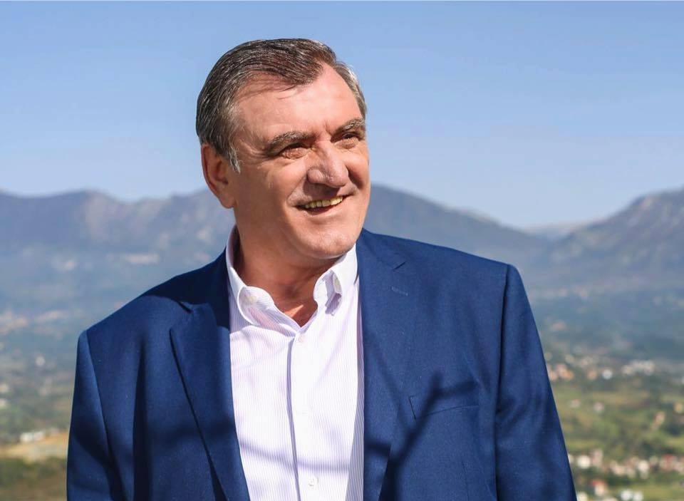 Agron Duka nuk pranon mandatin e deputetit (FOTO)