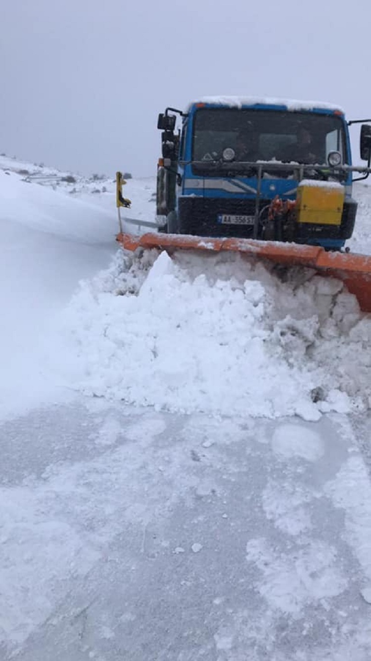 Rikthehen reshjet e borës, si paraqitet situata në rrugët e vendit