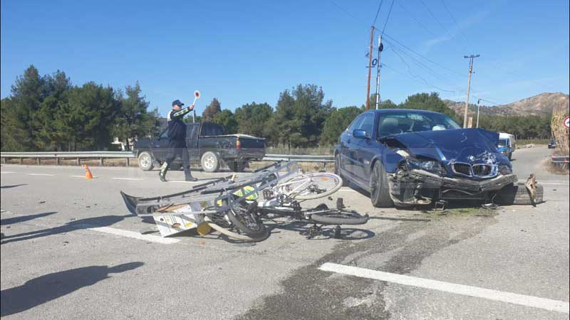 Dy automjete dhe dy biçikleta përfshihen në aksident rrugor (FOTO)