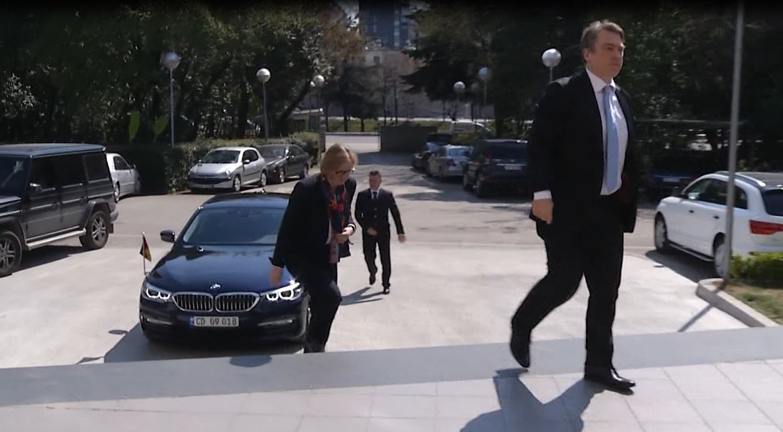 Gjermania kundër djegies së mandateve: Të gjitha partitë të garojnë në zgjedhjet e 30 qershorit