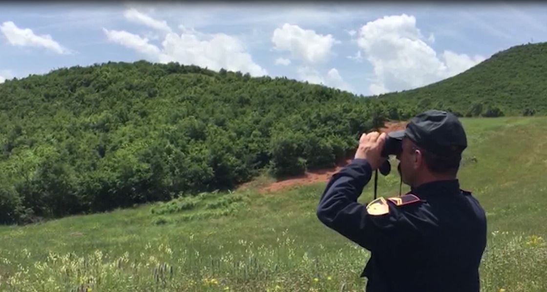 Kapen 21 emigrantë në Kapshticë, udhëtonin drejt Bilishtit