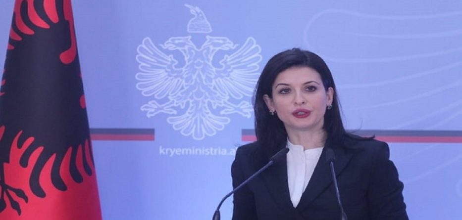 Masa disiplinore për 28 doganierë në Durrës, pezullohet drejtori