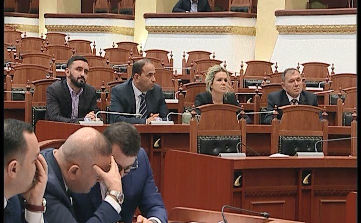 Deputetët e opozitës fasadë të Ramës caktohen në komisione parlamentare