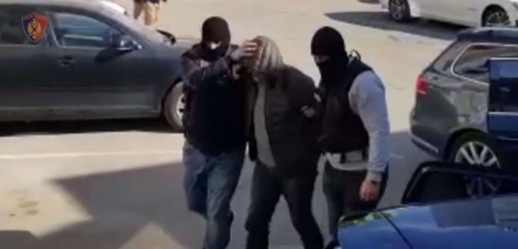 Shkatërrohet rrjeti i trafikut të drogës, në pranga 10 persona