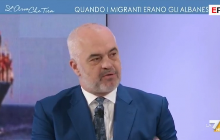 Edi Rama në Twitter: Në Itali pastrova baltën e ziftin që hodhi opozita