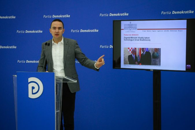 Kush është “shefi i madh”, PD publikon të tjera përgjigjme