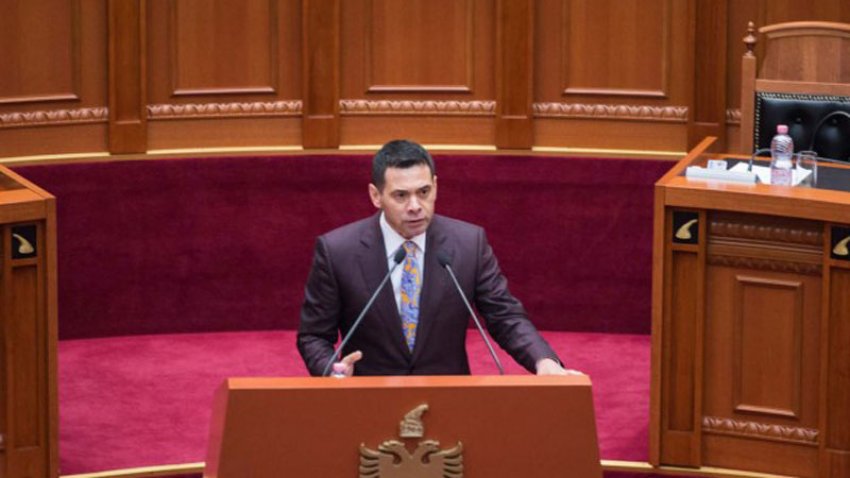 “Bëtë detyrën ndaj Atdheut”, Ahmetaj falenderon deputetët e rinj të opozitës