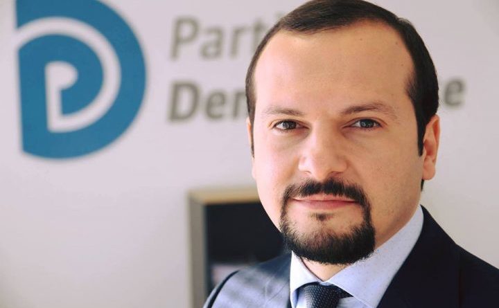 Këshilltari demokrat nxjerr videon: Stafi i Lali Erit shkel ligjin elektoral!